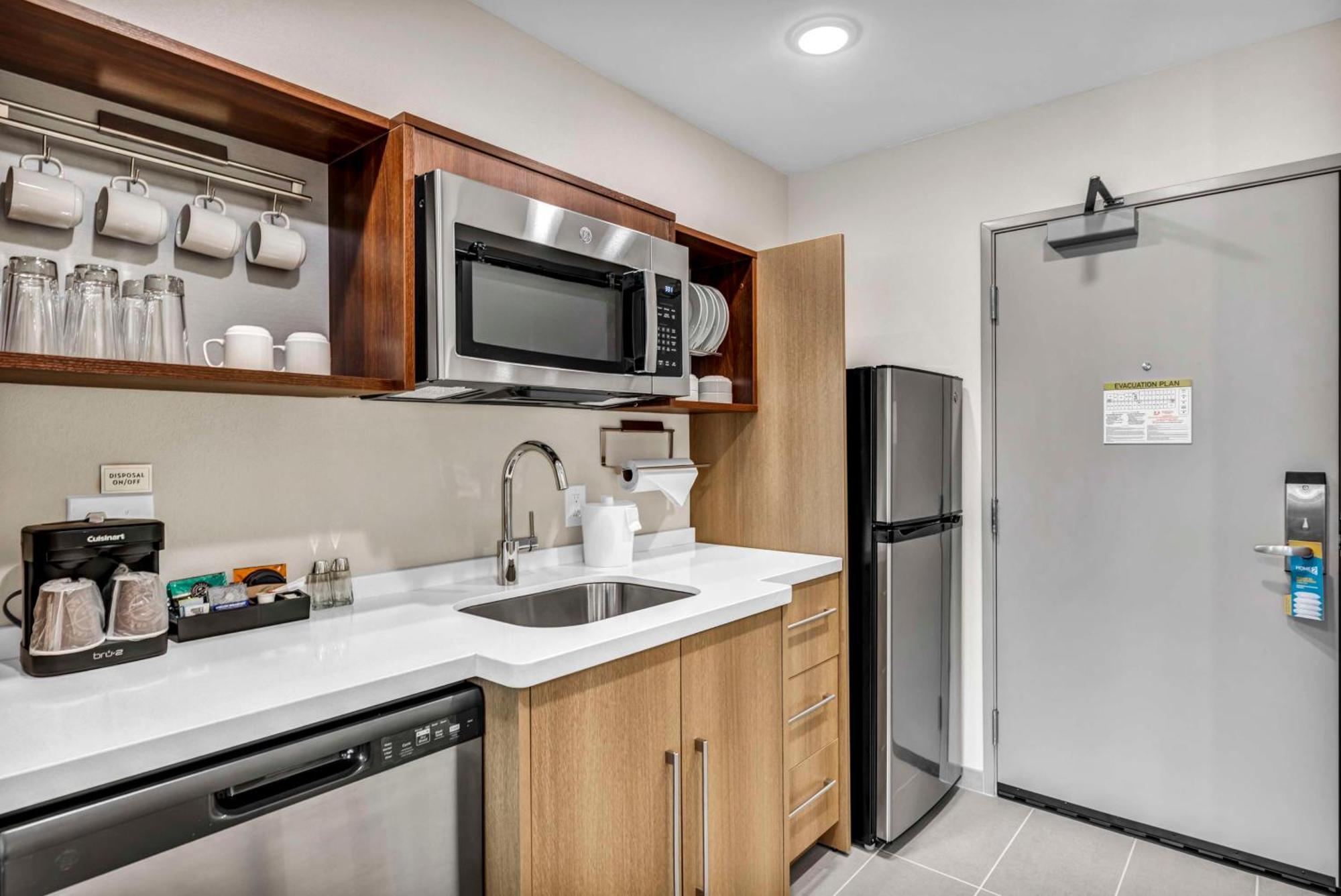 Home2 Suites By Hilton Raleigh West Lenovo Center Bagian luar foto