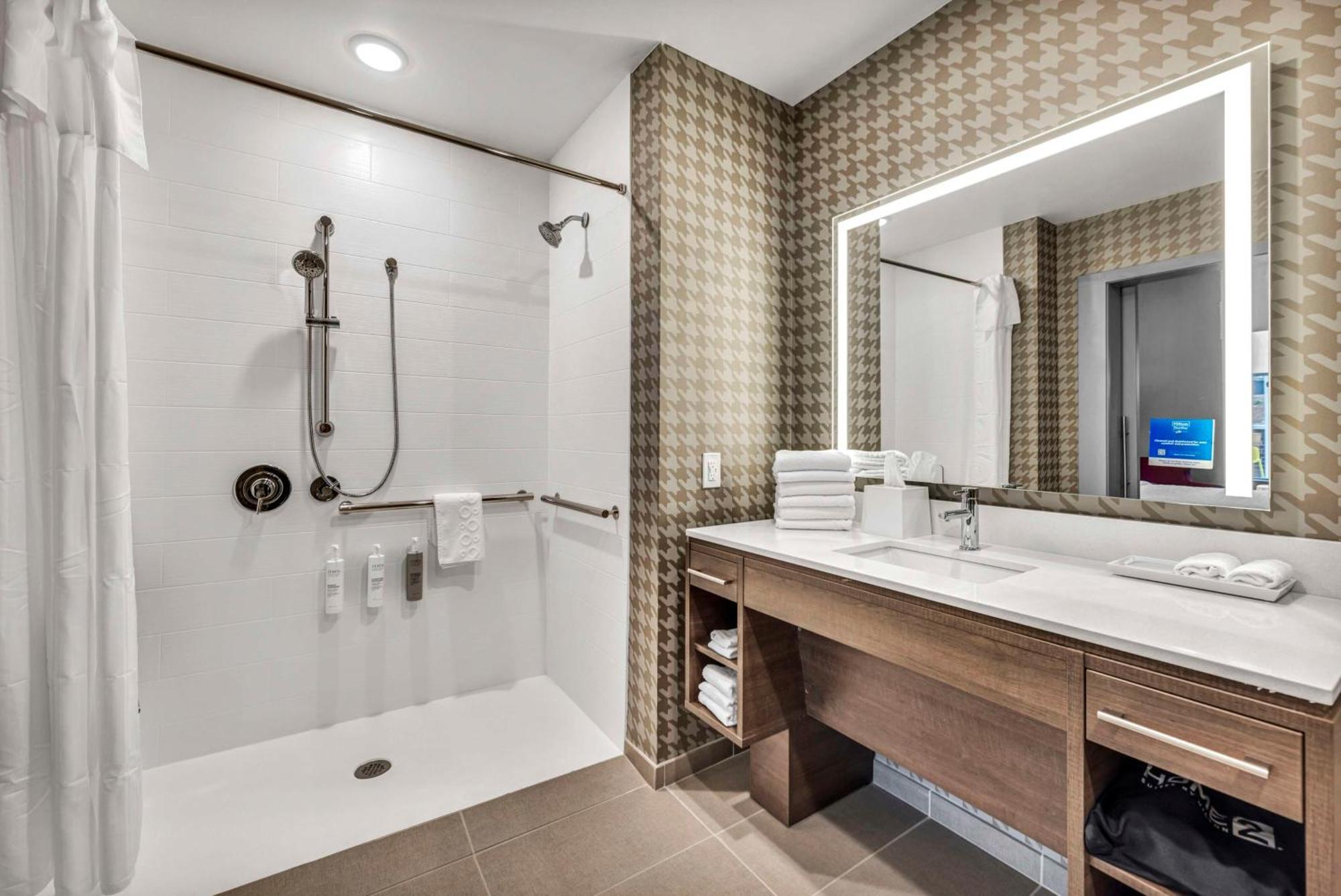 Home2 Suites By Hilton Raleigh West Lenovo Center Bagian luar foto