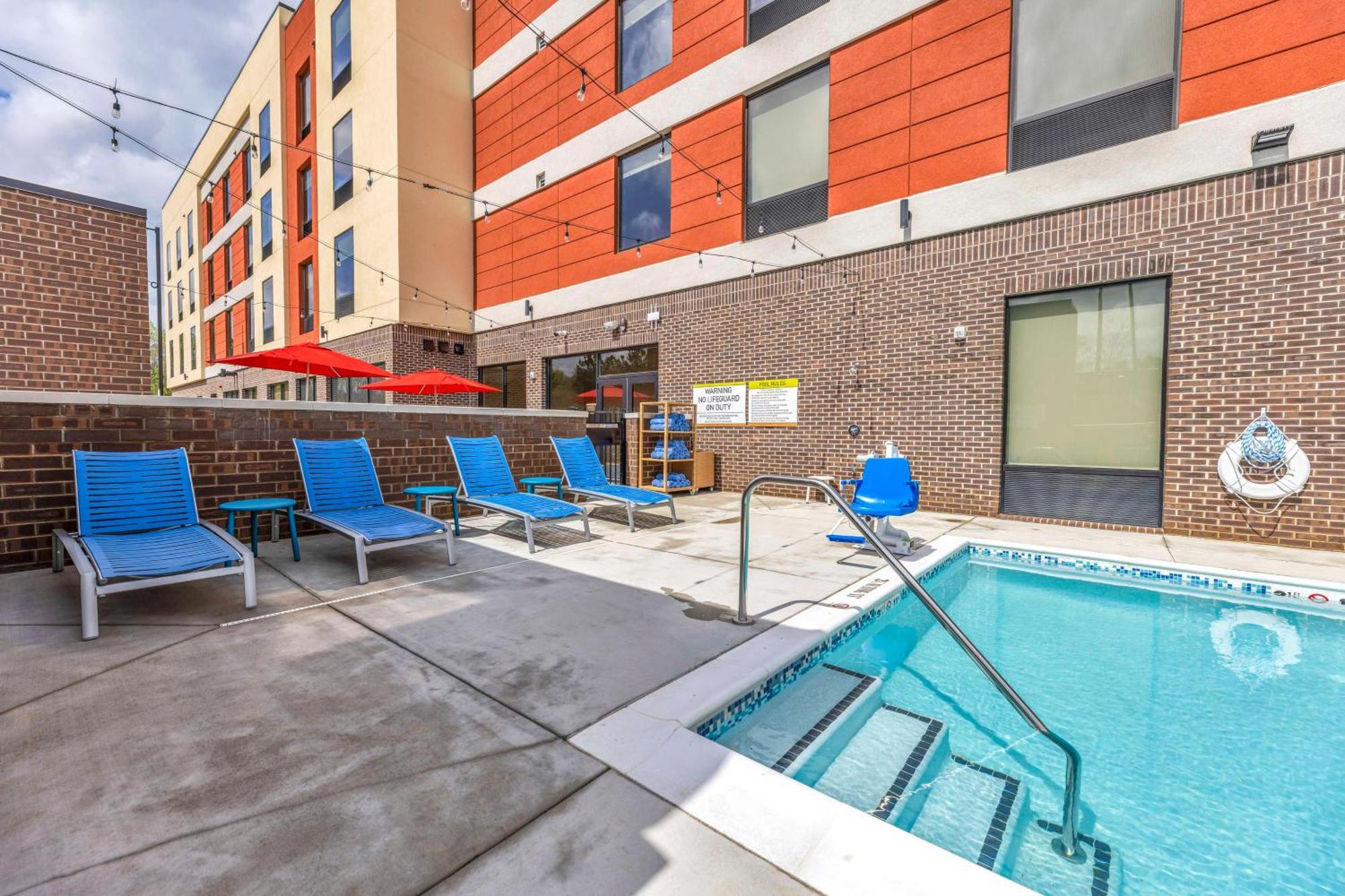 Home2 Suites By Hilton Raleigh West Lenovo Center Bagian luar foto
